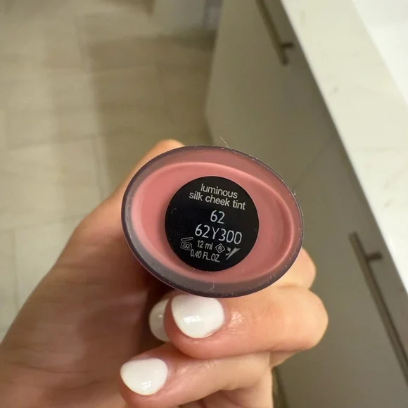 Giorgio Armani Luminous Silk Cheek Tint - Mauve - Picture 2 of 2